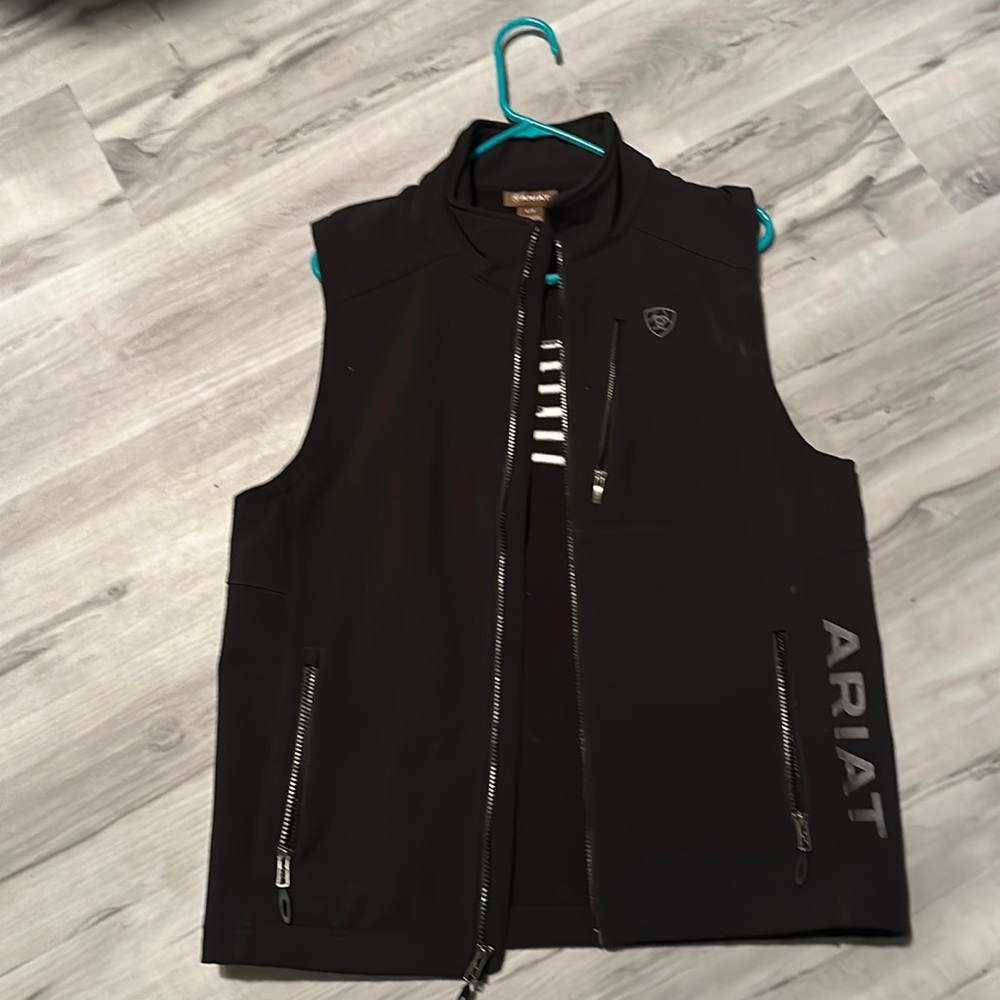 Great condition Ariat Vest